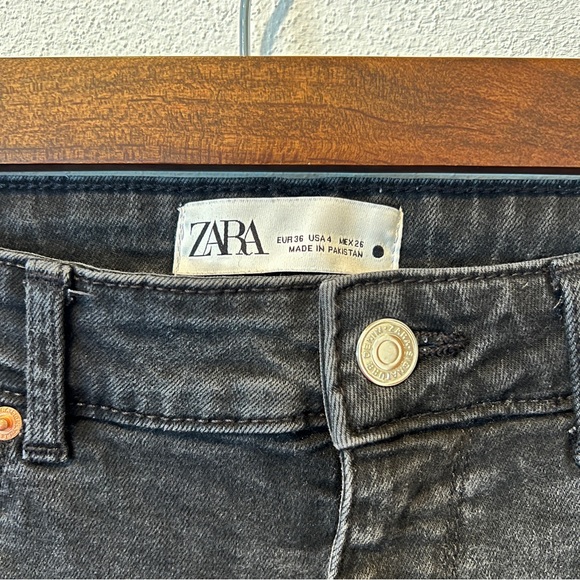 Zara Black Denim Flare High Waisted Full Length Jeans - Picture 4 of 7